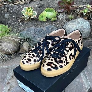 Banana Republic lace up leopard sneaker